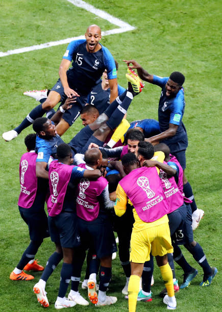 而是与多年 而是与多年