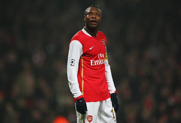 以进攻压制 以进攻压制